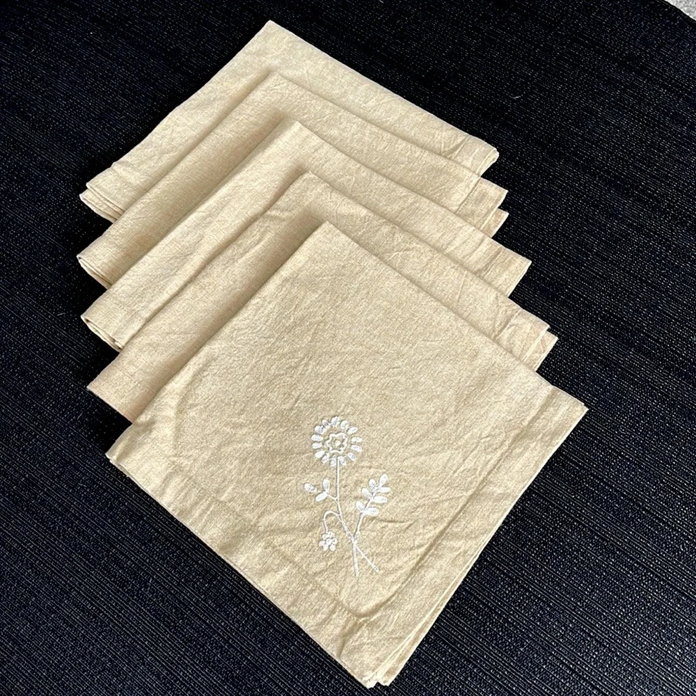 Crate&Barrel napkins #B